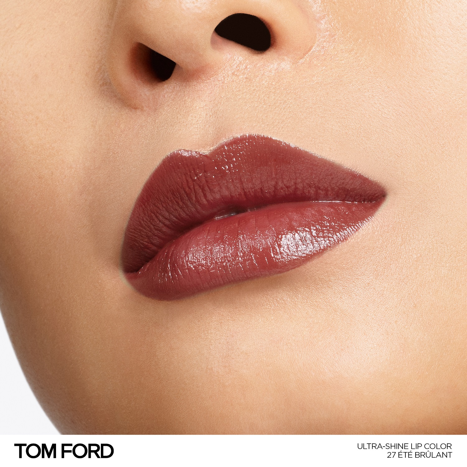 ULTRA SHINE LIP COLOR (LABIAL EN BARRA)